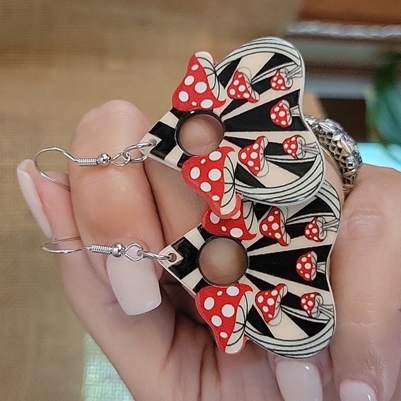 Ear Envy Jewelry - 🔥LAST PAIR🔥 Retro Mushroom Planchette Drop Earrings